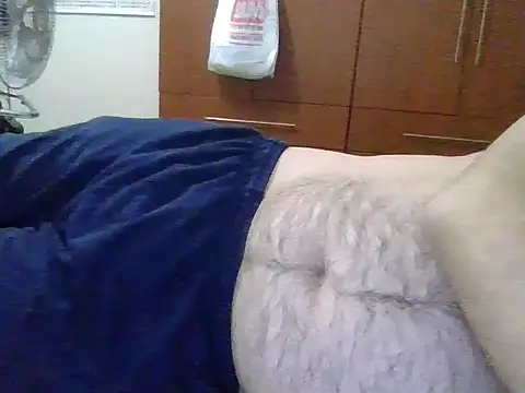 Snapshot of reallove78 chatting on 10/02/25, 09:11 reallove78 online show from 10/02/25, 09:11