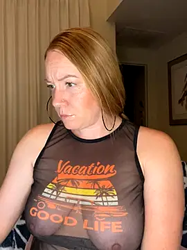 Snapshot of ChiliRoja chatting on 09/11/25, 04:45 ChiliRoja online show from 09/11/25, 04:45