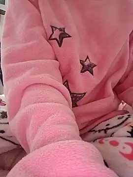 Hottiesophie online show from 04/12/26, 02:11