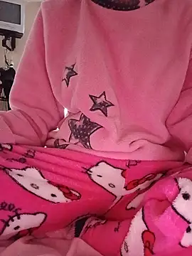 Hottiesophie online show from 05/15/26, 05:42