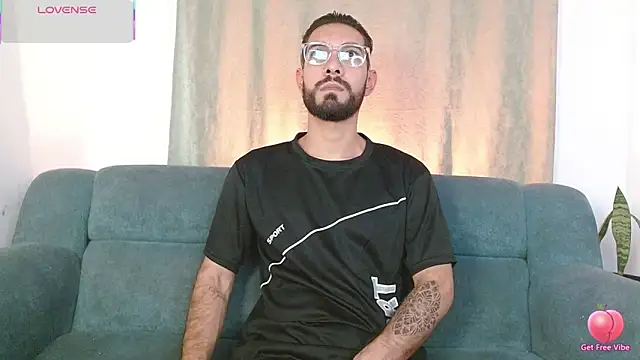 ReyPablo1 online show from 10/03/25, 09:56