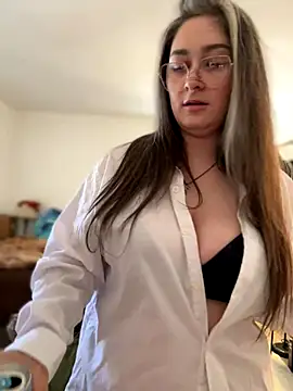 Alix Valentine online show from 10/24/25, 04:03