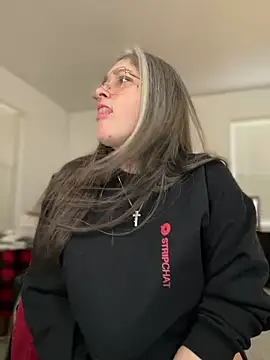 Snapshot of Alix_Valentine chatting on 02/13/26, 06:15 Alix Valentine online show from 02/13/26, 06:15