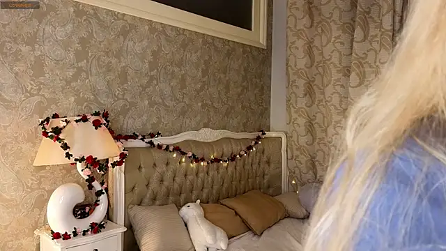 Snapshot of Emma_Frosty chatting on 11/07/25, 07:58 Emma Frosty online show from 11/07/25, 07:58