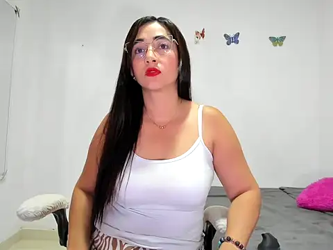 TamiDesire online show from 09/17/25, 11:17