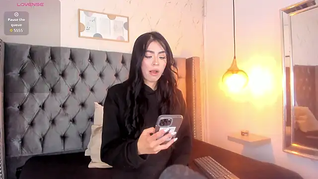 Anya Belth online show from 03/18/26, 07:39