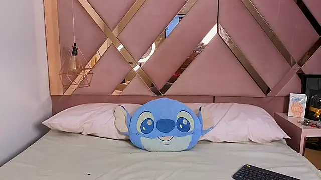 Sthephany grand online show from 09/17/25, 04:19