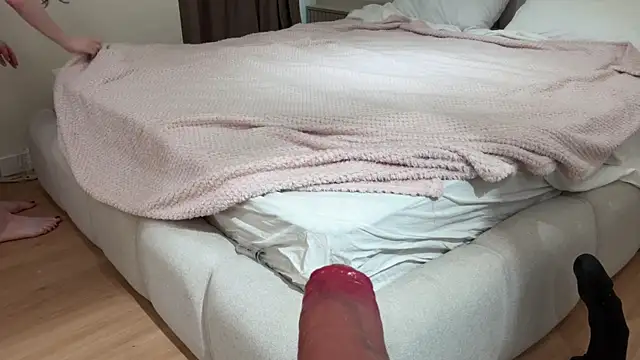 Kelly Berry   online show from 09/21/25, 08:49