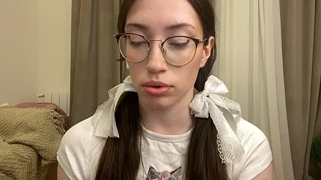 Kelly Berry   online show from 12/15/25, 06:01