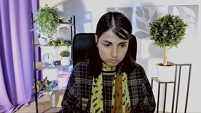 MartaEdams online show from 04/08/26, 06:24