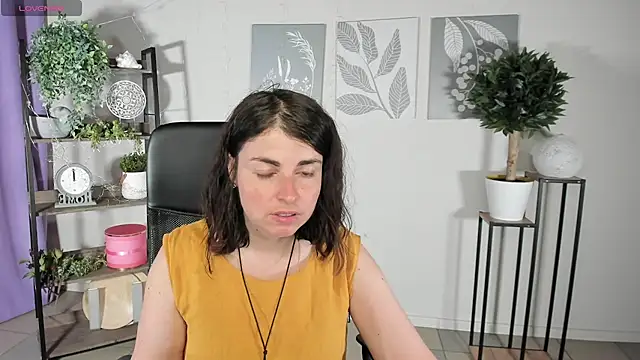 Snapshot of MartaEdams chatting on 06/22/26, 05:15 MartaEdams online show from 06/22/26, 05:15
