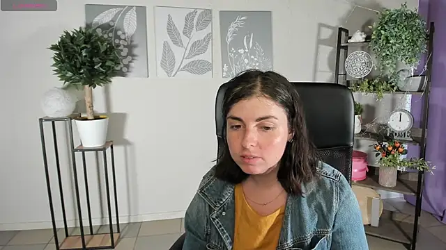 Snapshot of MartaEdams chatting on 06/29/26, 10:15 MartaEdams online show from 06/29/26, 10:15