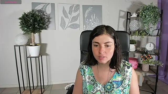 Snapshot of MartaEdams chatting on 06/30/26, 05:19 MartaEdams online show from 06/30/26, 05:19