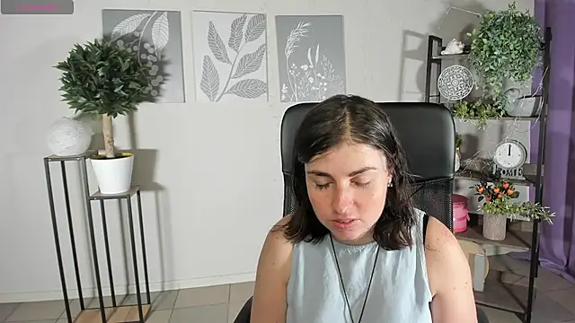 Snapshot of MartaEdams chatting on 07/01/26, 05:31 MartaEdams online show from 07/01/26, 05:31