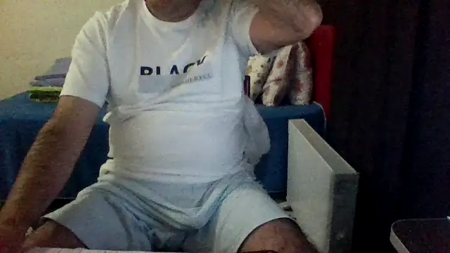 st206boy online show from 11/30/25, 10:47