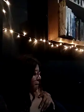 Snapshot of Atenea69 chatting on 11/22/25, 05:28 Atenea69 online show from 11/22/25, 05:28