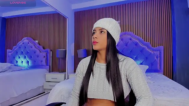 SelenaStonne online show from 09/18/25, 07:38