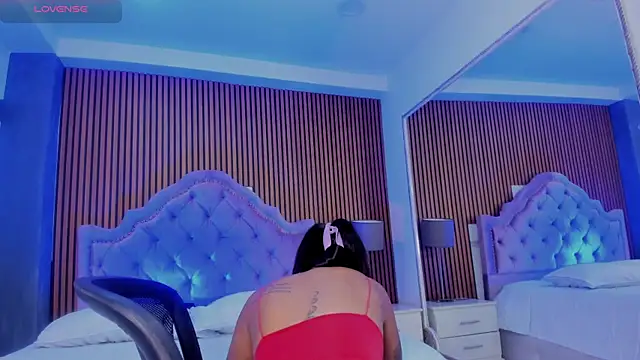 SelenaStonne online show from 10/04/25, 07:45