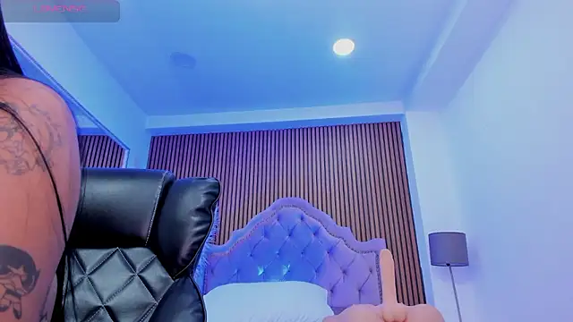 SelenaStonne online show from 01/11/26, 06:13