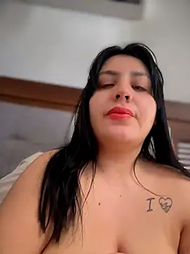 Snapshot of victoria_amatista_ chatting on 07/05/26, 03:30 victoria amatista online show from 07/05/26, 03:30