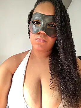 Snapshot of jadeamourim__ chatting on 10/19/25, 06:52 jadeamourim online show from 10/19/25, 06:52