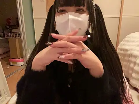 Snapshot of noel_8181_lcup chatting on 12/17/25, 12:22 noel 8181 lcup online show from 12/17/25, 12:22