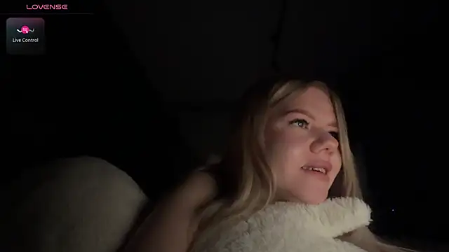 SandraGaze online show from 04/08/26, 02:28