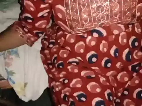 Snapshot of Sassy_Indianbhabi chatting on 12/15/25, 03:16 Sassy Indianbhabi online show from 12/15/25, 03:16