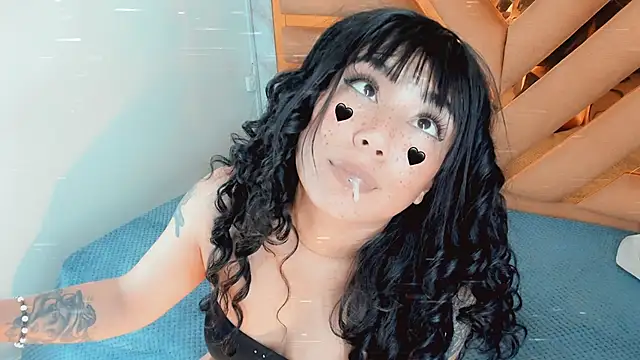 Snapshot of Soleil_66 chatting on 02/06/26, 04:39 Soleil 66 online show from 02/06/26, 04:39