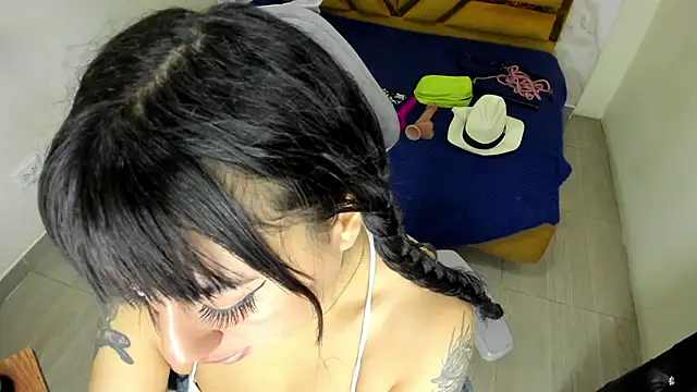 Snapshot of Soleil_66 chatting on 02/15/26, 03:58 Soleil 66 online show from 02/15/26, 03:58