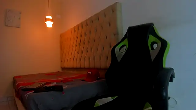 Darkknightx01 online show from 12/19/25, 02:29