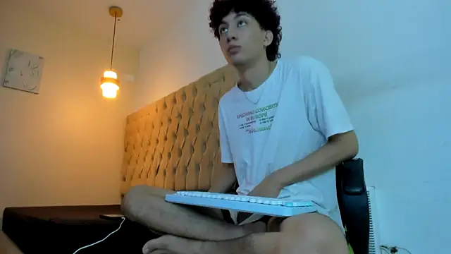 Darkknightx01 online show from 02/28/26, 01:28