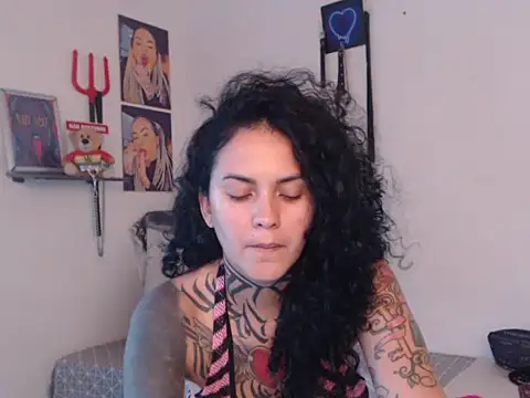 Sofia May online show from 04/18/26, 08:09