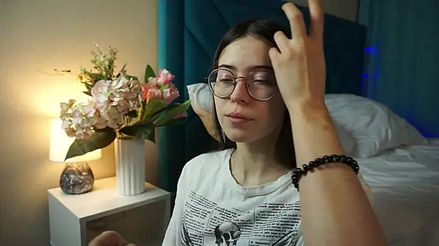 ywixos online show from 01/13/26, 02:22