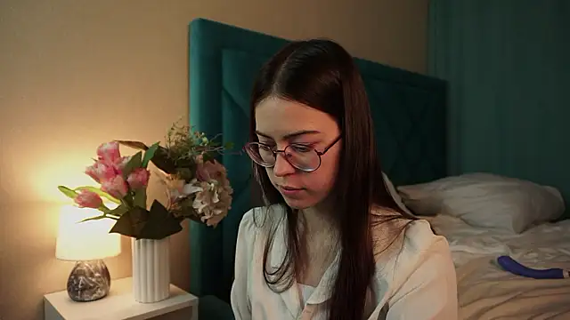 ywixos online show from 03/07/26, 03:09