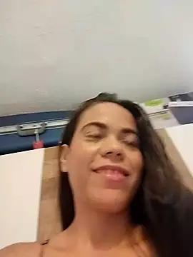 patricia-blosson online show from 11/12/25, 06:08