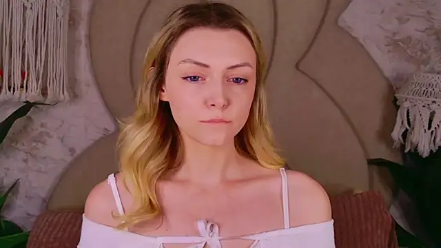 CindyFors online show from 12/02/25, 10:27