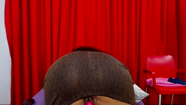 SexyBustyBoobs online show from 12/19/25, 04:14