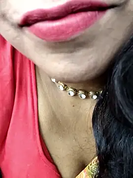 Snapshot of Hotty_Sonali chatting on 05/15/26, 02:18 Hotty Sonali online show from 05/15/26, 02:18