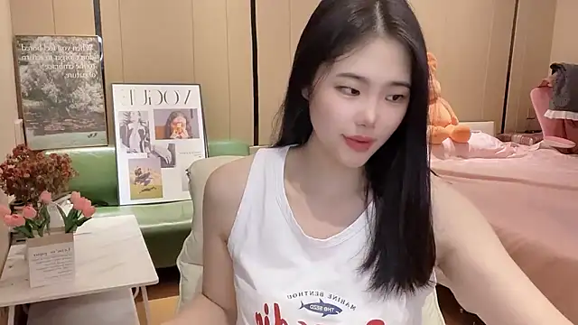 suki-1 online show from 09/17/25, 08:16