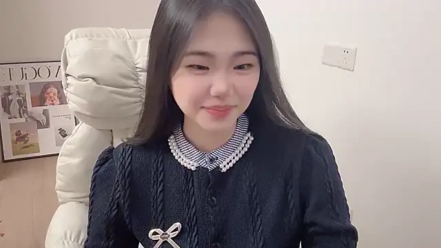 suki-1 online show from 12/03/25, 08:45