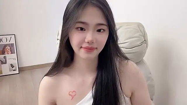 suki-1 online show from 05/21/26, 04:36