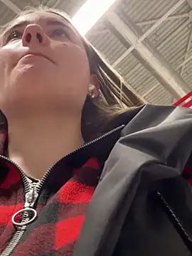 StephanieMur online show from 09/29/25, 06:18