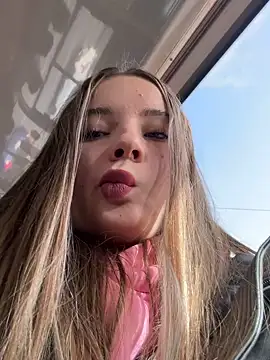 StephanieMur online show from 10/05/25, 05:17