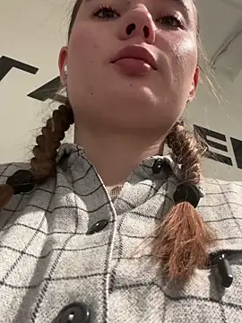 StephanieMur online show from 11/09/25, 07:17