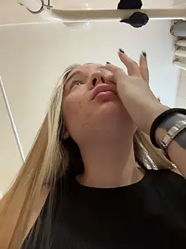 StephanieMur online show from 12/02/25, 03:34