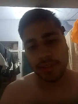 Snapshot of Desirock001 chatting on 10/04/25, 04:27 Desirock001 online show from 10/04/25, 04:27