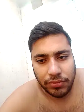 Snapshot of Desirock001 chatting on 10/16/25, 02:12 Desirock001 online show from 10/16/25, 02:12