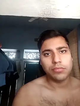 Snapshot of Desirock001 chatting on 10/19/25, 02:45 Desirock001 online show from 10/19/25, 02:45