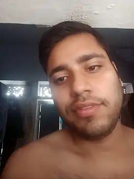 Snapshot of Desirock001 chatting on 10/27/25, 02:15 Desirock001 online show from 10/27/25, 02:15